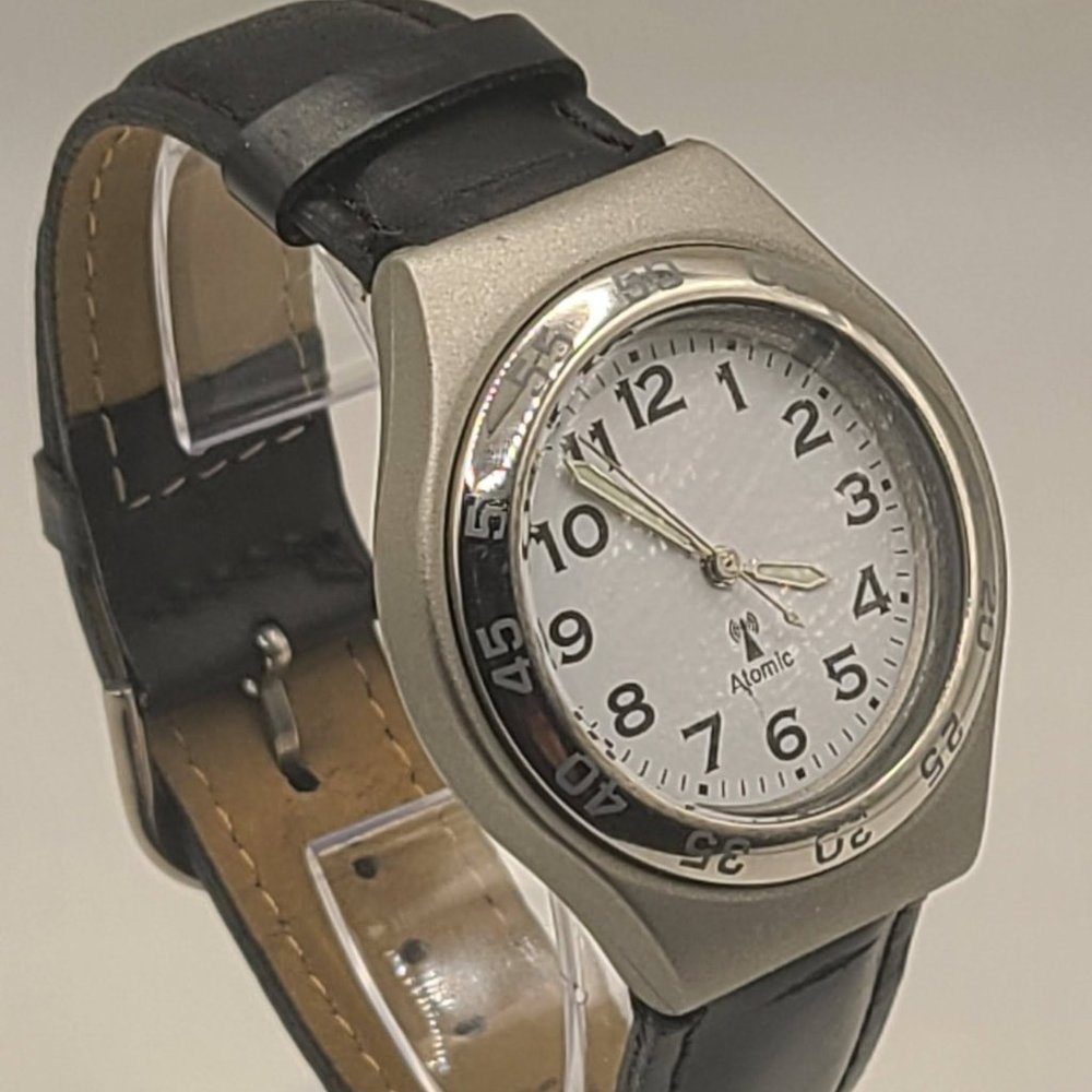 Vintage Unisex Rare atomic watch w/ white face Quartz Black leather Band Watch